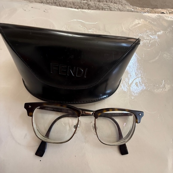 Fendi unisex Classic Brown Tortoise eyeglasses with Black Case. Strong frame